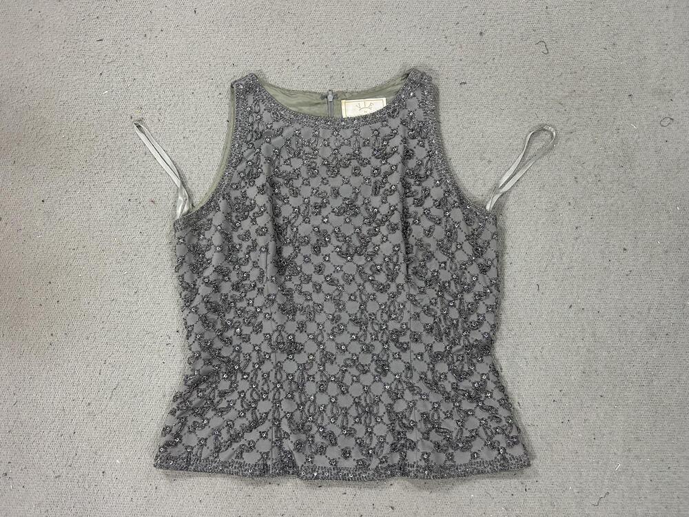 Vie By Victoria Royal Top Womens 10P Gray Beaded Sleeveless Evening Formal Y2K